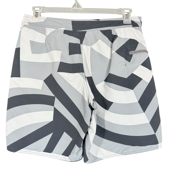 Patagonia Wavefarer Black & Gray Geometric Print Board 8” Shorts Mens Size 32 - Picture 4 of 11